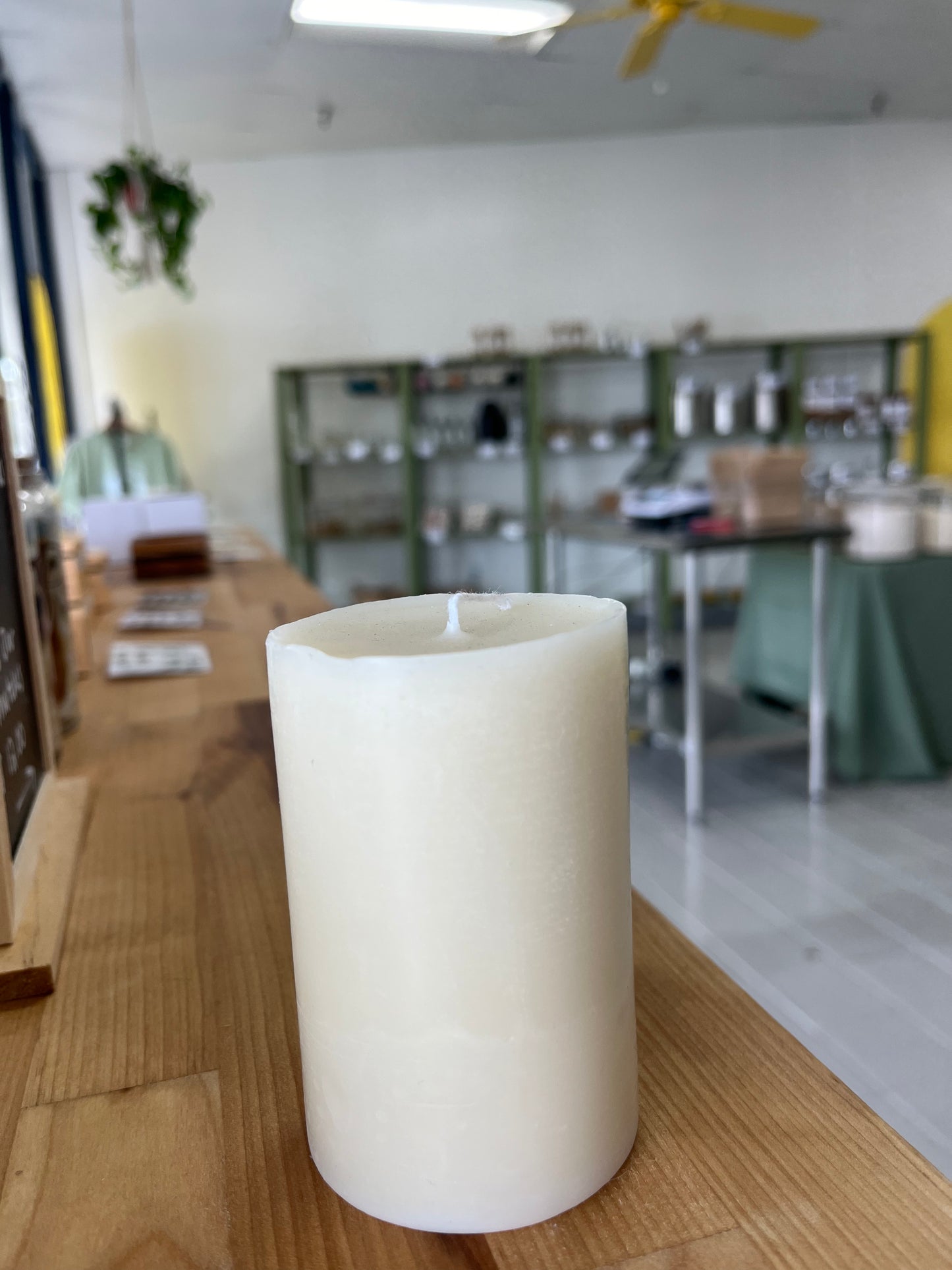 Cylinder Candle - 100% Beeswax